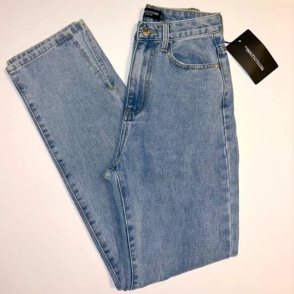 NWT PrettyLittleThing straight leg‎ light wash high rise split hem jeans sz 2 - Picture 1 of 12